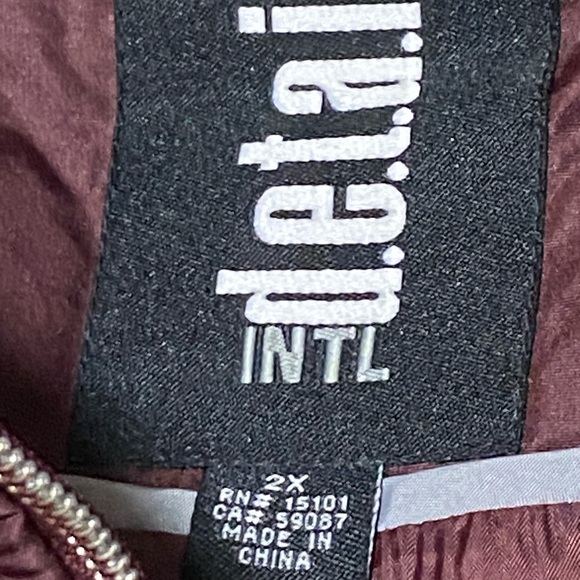 Details international puffy coat size 2X - Picture 6 of 9